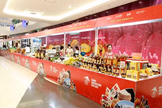 Khu vực gian hàng chương trình: "Hội chợ xúc tiến thương mại nông nghiệp, sản phẩm OCOP Hà Nội năm 2022".