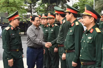 [Ảnh] Thủ tướng Phạm Minh Chính thăm và làm việc với Tập đoàn Viettel
