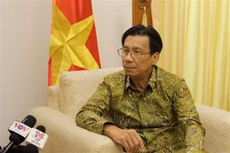 Đại sứ Việt Nam tại Indonesia Tạ Văn Thông.