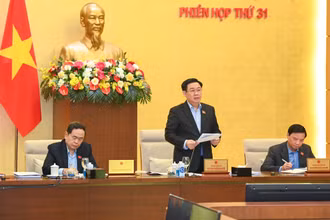 Chủ tịch Quốc hội Vương Đình Huệ phát biểu khai mạc phiên họp thứ 31. (Ảnh: DUY LINH)