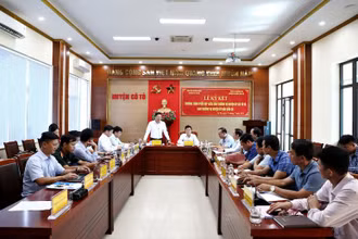 Quang cảnh buổi lễ ký kết hợp tác giữa 2 huyện đảo Cô Tô và Cồn Cỏ.
