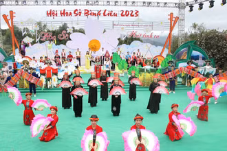 Chương trình nghệ thuật đặc sắc tại Lễ khai mạc Hội hoa Sở Bình Liêu năm 2023.