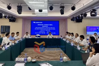 Quang cảnh buổi đàm phán giữa Tổng Công ty điện lực miền Bắc (Việt Nam) đàm phán với Công ty Lưới điện Quảng Tây (Trung Quốc).