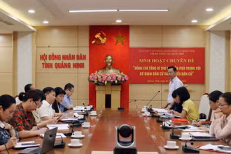 Quang cảnh buổi sinh hoạt chuyên đề.
