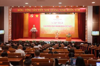 Tỉnh Quảng Ninh gặp mặt doanh nghiệp nhân Ngày Doanh nhân Việt Nam 13/10.