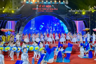 Chương trình Nghệ thuật đặc sắc tại Lễ kỷ niệm 30 Ngày thành lập huyện Cô Tô.