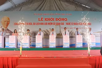 Nghi thức khởi động công trình khu lưu niệm cố soạn giả, Nghệ sĩ Nhân dân Viễn Châu.