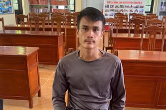 Đối tượng Pơn Mạ Nì Vòn khi bị Bộ đội Biên phòng bắt giữ.