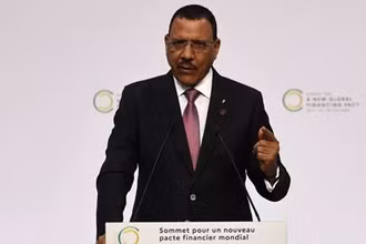 Tổng thống Niger Mohamed Bazoum. (Nguồn: AP)