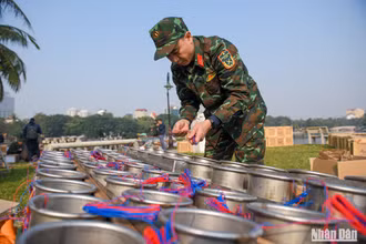 [Ảnh] Cận cảnh trận địa pháo hoa ở Hà Nội sẵn sàng cho đêm giao thừa