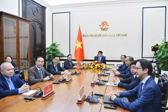 Chiều 8/11, tại Phủ Chủ tịch, Chủ tịch nước Lương Cường hội đàm trực tuyến với Tổng Bí thư, Chủ tịch nước Lào Thongloun Sisoulith.