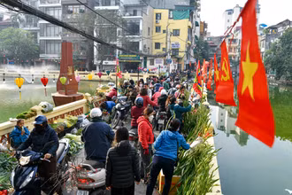 [Ảnh] Chợ Hữu Tiệp ngày 30 Tết, nét đẹp văn hóa xưa