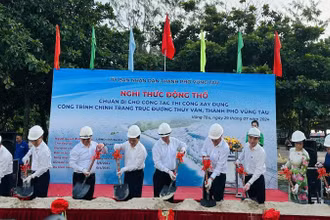 Ủy ban nhân dân thành phố Vũng Tàu tổ chức nghi thức động thổ.