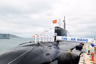 Lễ thượng cờ Tàu ngầm 186 - Đà Nẵng