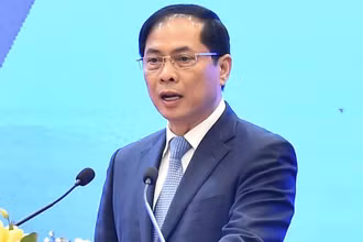 Ôn lại quá khứ, hướng tới tương lai