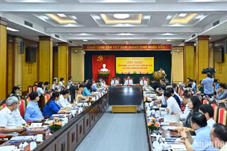 Quang cảnh hội thảo "Tiềm năng, liên kết phát triển du lịch các tỉnh Chiến khu Việt Bắc" tổ chức tại tỉnh Tuyên Quang.