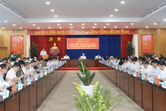 Toàn cảnh hội nghị.