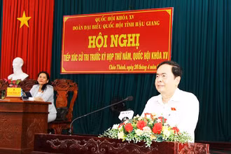 Phó Chủ tịch Thường trực Quốc hội Trần Thanh Mẫn phát biểu tại hội nghị.