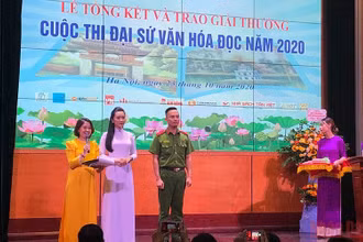 Các tác giả đoạt giải cuộc thi Đại sứ Văn hóa đọc năm 2020.