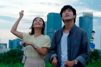 Hai diễn viên Trần Phong và Khả Ngân trong phim. (Ảnh: BHD cung cấp)