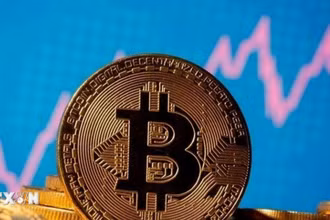 Đồng tiền kỹ thuật số Bitcoin. (Ảnh: REUTERS/TTXVN)