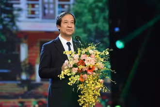 Bộ trưởng Giáo dục và Đào tạo Nguyễn Kim Sơn phát biểu tại chương trình.