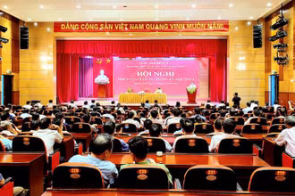 Quang cảnh buổi tiếp xúc.
