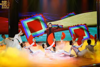 Ca sĩ Tùng Dương trong chương trình. (Ảnh: Ban tổ chức cung cấp)