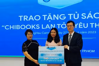 Chibooks tặng sách cho Đại học Văn Hiến, Thành phố Hồ Chí Minh.