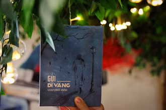 Album "Gửi dĩ vãng". (Ảnh: HÒA NGUYỄN)