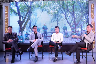 Các nghệ sĩ tại buổi ra mắt MV. (Ảnh: Ê kíp cung cấp)