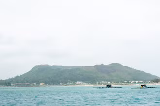 Đảo Lý Sơn nhìn từ phía biển.