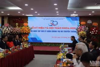Quang cảnh Lễ kỷ niệm và Hội thảo khoa học 30 năm Tạp chí Lý luận chính trị và Truyền thông.(Ảnh: HẢI ĐĂNG)