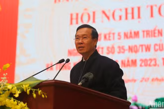 Chủ tịch nước Võ Văn Thưởng, Ủy viên Bộ Chính trị, Trưởng Ban Chỉ đạo 35 Trung ương phát biểu chỉ đạo Hội nghị. (Ảnh: Hải Đăng)