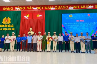 Công an huyện và Huyện đoàn Buôn Đôn, tỉnh Đắk Lắk tổ chức Hội nghị công bố Quyết định chỉ định Công an chính quy tham gia Ban Chấp hành, Ban Thường vụ và bầu giữ chức danh Phó Bí thư Đoàn xã, Bí thư Chi đoàn Công an xã đối với 6/6 xã.