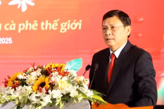 Phó chủ tịch Thường trực Ủy ban nhân dân tỉnh Đắk Lắk Nguyễn Tuấn Hà, Trưởng Ban tổ chức Lễ hội Cà-phê Buôn Ma Thuột lần thứ 9 năm 2025 phát biểu tại buổi họp báo.