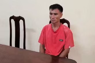 Đối tượng Viên Đình Mạnh tại cơ quan Công an.