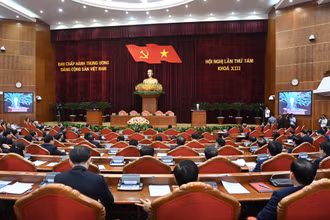 Quang cảnh Phiên Bế mạc Hội nghị lần thứ tám Ban Chấp hành Trung ương Đảng. (Ảnh: ĐĂNG KHOA)