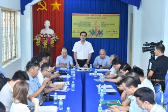 Ca sĩ Tùng Dương và Á hậu Liên lục địa Lê Nguyễn Ngọc Hằng sẽ tham dự chào mừng Giải vô địch bóng bàn quốc gia Báo Nhân Dân lần thứ 42