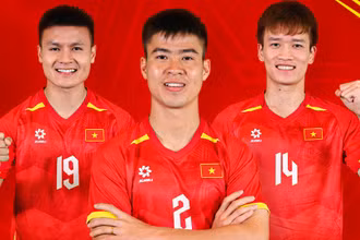 Các cầu thủ Việt Nam tham dự trận đấu giao hữu cùng Manchester United. (Ảnh: VFF)