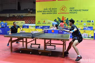 Nguyễn Anh Tú chiến thắng Đinh Anh Hoàng để mang chức vô địch về cho Hà Nội. 