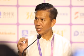 Huấn luyện viên Hoàng Anh Tuấn tại buổi họp báo sau trận thắng 4-2 Olympic Mông Cổ, chiều 19/9. (Ảnh: VFF)