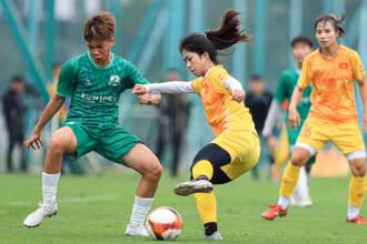 Thanh Nhã thi đấu nỗ lực trên hàng công. (Ảnh: VFF)