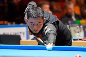 Bao Phương Vinh thi đấu tại Giải billard carom 3 băng đồng đội thế giới 2025. (Ảnh: Ton Smilde)