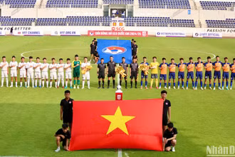 Trận đấu giữa chủ nhà Bà Rịa-Vũng Tàu và SHB Đà Nẵng khai màn giải đấu. (Ảnh: TUẤN HỮU)