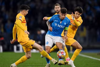Bị cầm hòa ở lượt đi, Barca buộc phải thắng Napoli trên sân nhà. (Ảnh: Reuters)
