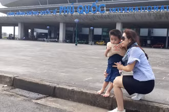Cảng Hàng không quốc tế Phú Quốc. 