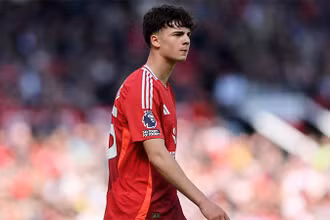 Tyler Fredricson - tài năng sinh năm 2005 ra mắt ấn tượng tại Manchester United. (Ảnh: MUFC)