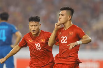 Tiến Linh mở tỷ số ở phút 24. (Ảnh: Minh Chiến)