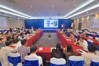 Đại biểu các tỉnh, thành phố phía nam tham gia tập huấn về công tác bảo vệ trẻ em. 